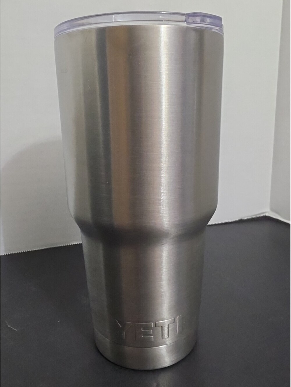 YETI Rambler 30 oz Tumbler Stainless Steel w/ Clear Lid Excellent Condition